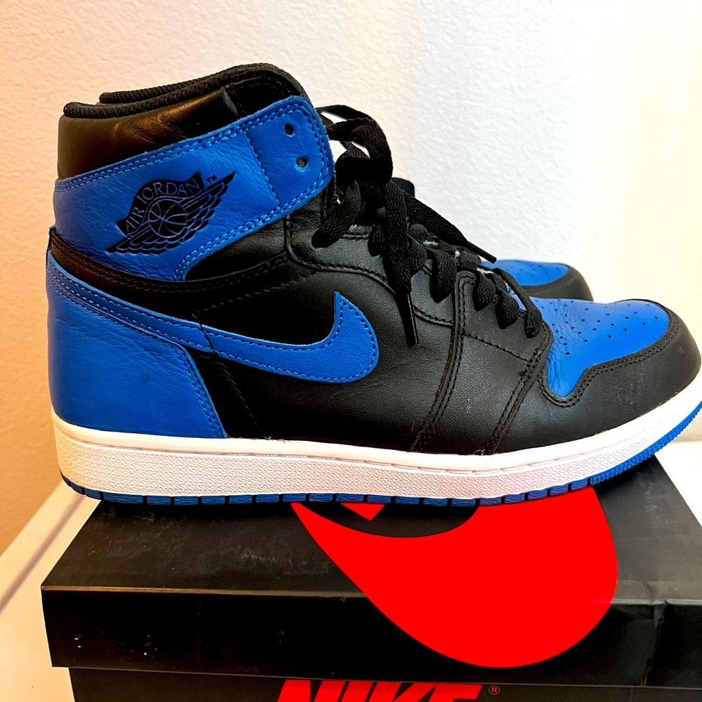 Jordan 1 retro Royals
